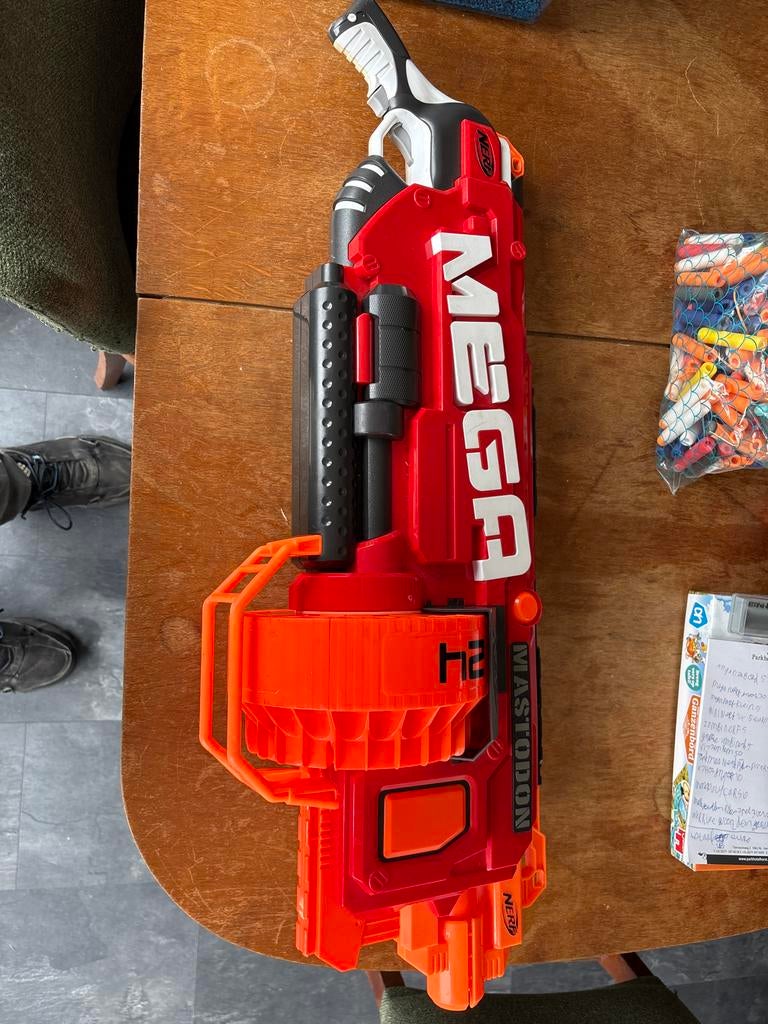 Nerf Mega Mastodon Blaster met Darts, Ophalen of Verzenden, Gebruikt, Jongen of Meisje