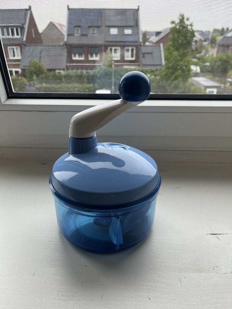 Tupperware Quick Chef - Handmatige Keukenmachine, Blauw, Overige typen, Ophalen of Verzenden, Met deksel