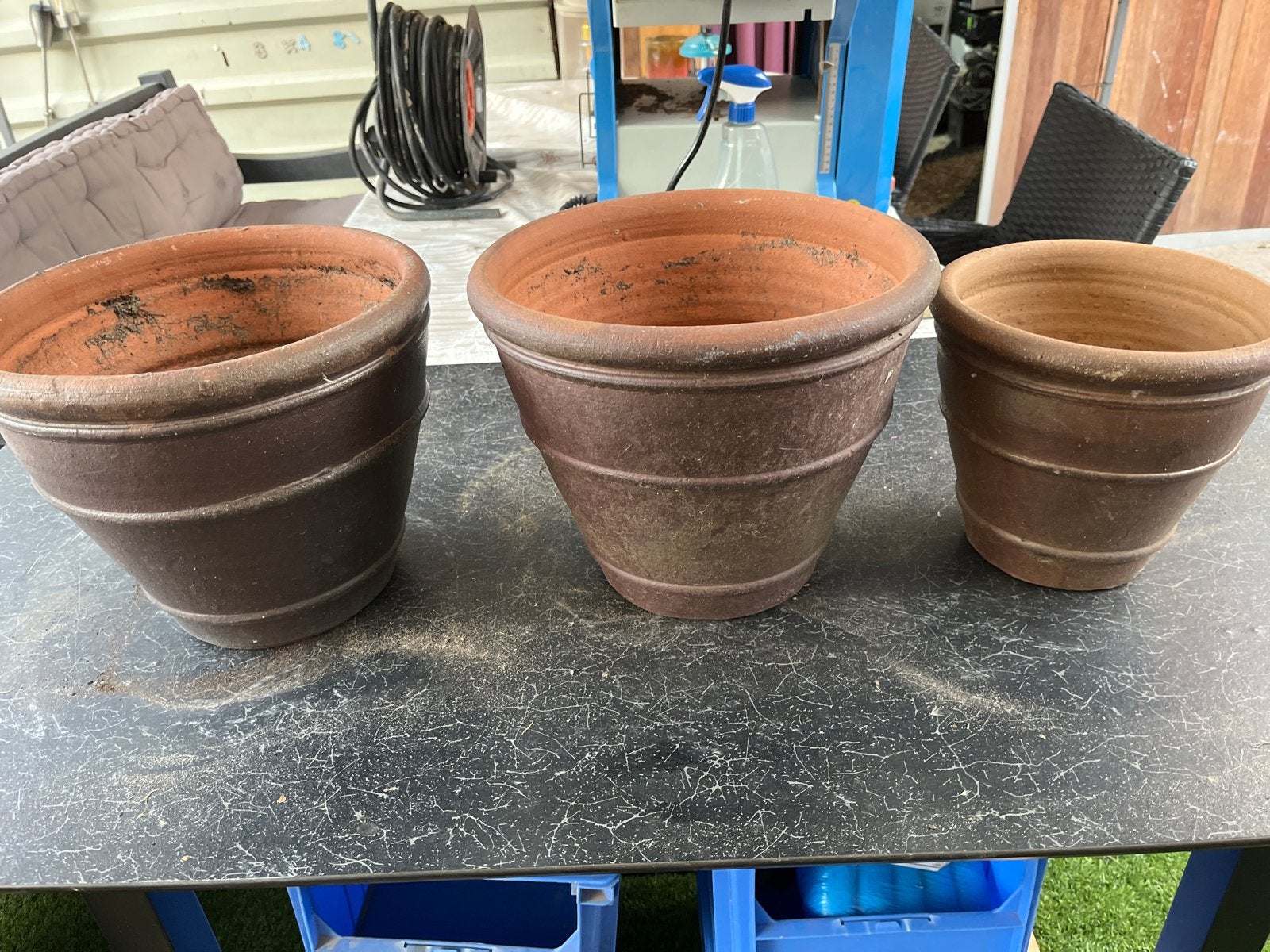 Set van 3 gebruikte terracotta bloempotten, 25 tot 40 cm, Gebruikt, Rond, Binnen