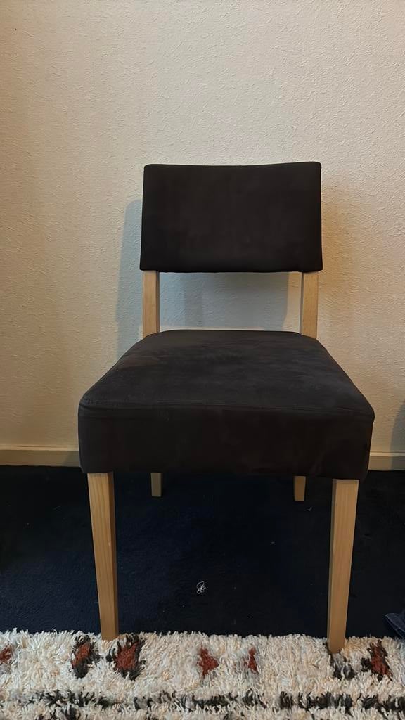Eetkamerstoel bruin Goossens, Ophalen, Zo goed als nieuw, Minder dan 45 cm, 70 cm of meer