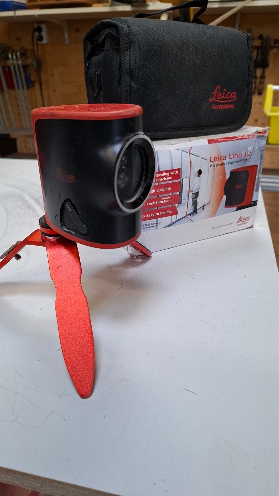 Leica Lino L2 Kruislijnlaser met Statief en Tas, Ophalen, Zo goed als nieuw, Licht
