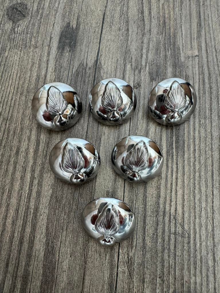 6 Originele KMar Marechaussee Knoop 23 MM Zilver, Ophalen of Verzenden, Marechaussee, Nederland, Overige typen