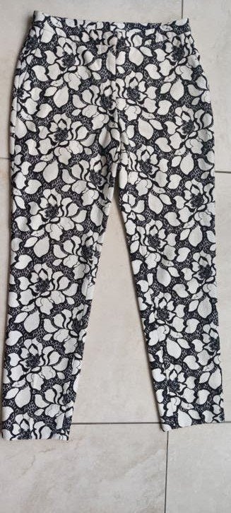 Reiss broek met bloemenprint - Maat 36€ 185, Reiss, Zwart, Ophalen of Verzenden, Zo goed als nieuw