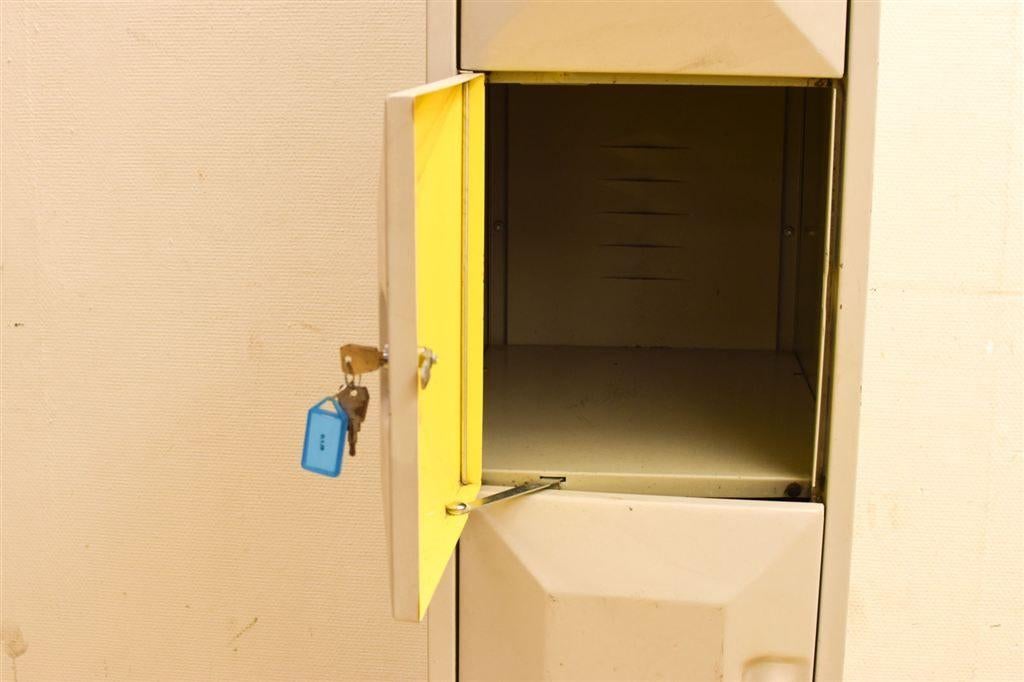 Metalen Lockerkast 45082, Ophalen of Verzenden, Gebruikt