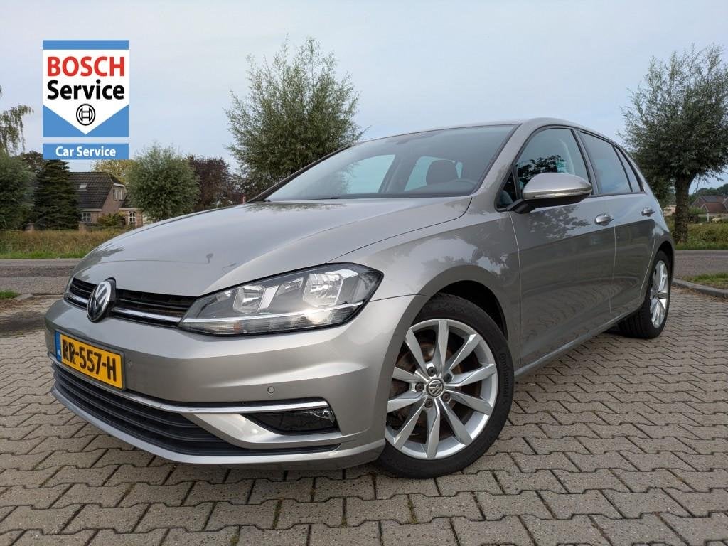 Volkswagen GOLF 1.0 TSI Comfortline Business I Camera I ACC, Gebruikt, Euro 6, Met garantie (alle), Origineel Nederlands