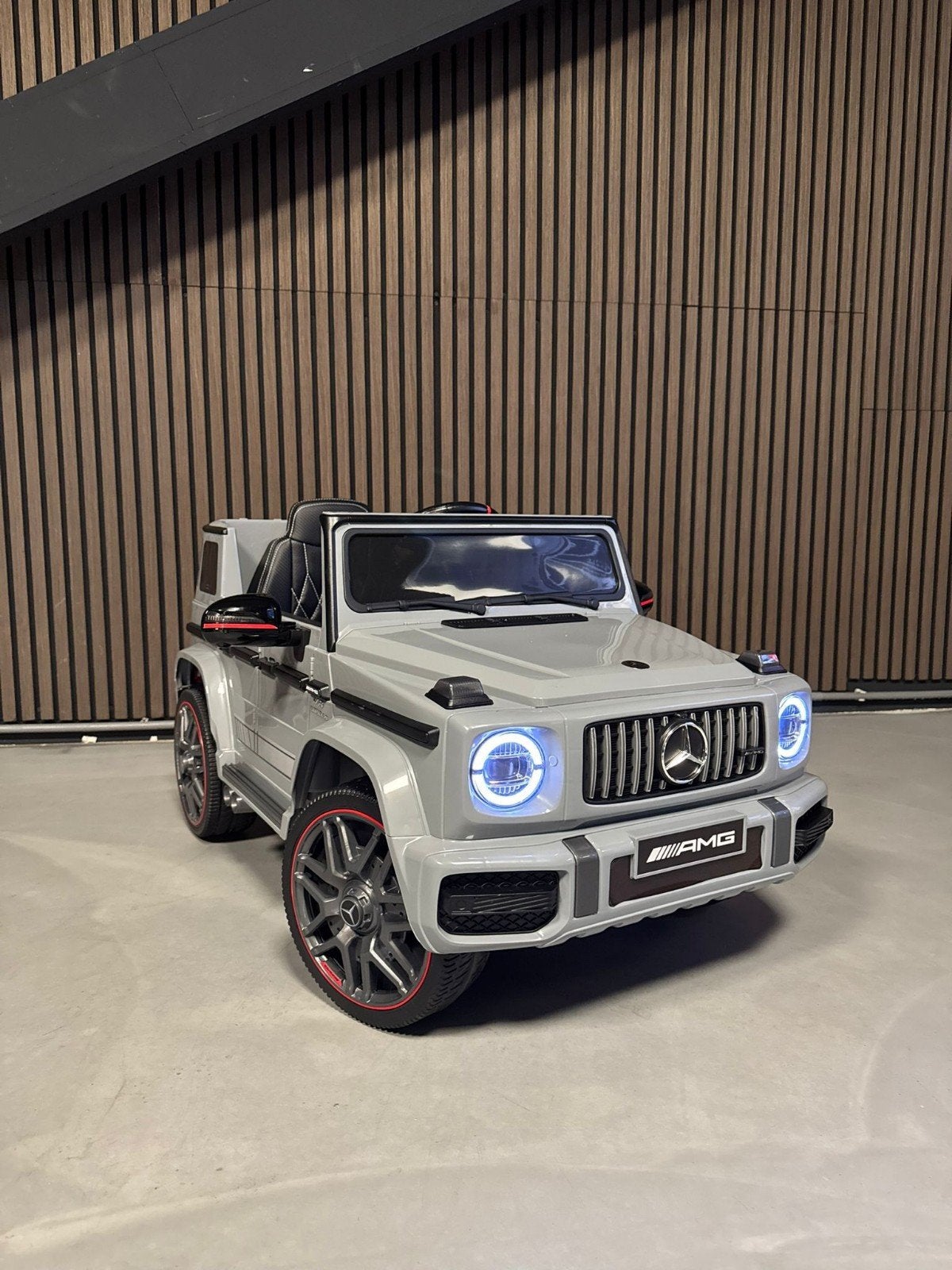 Mercedes G63 Nardo Grey Elektrische Kinderauto