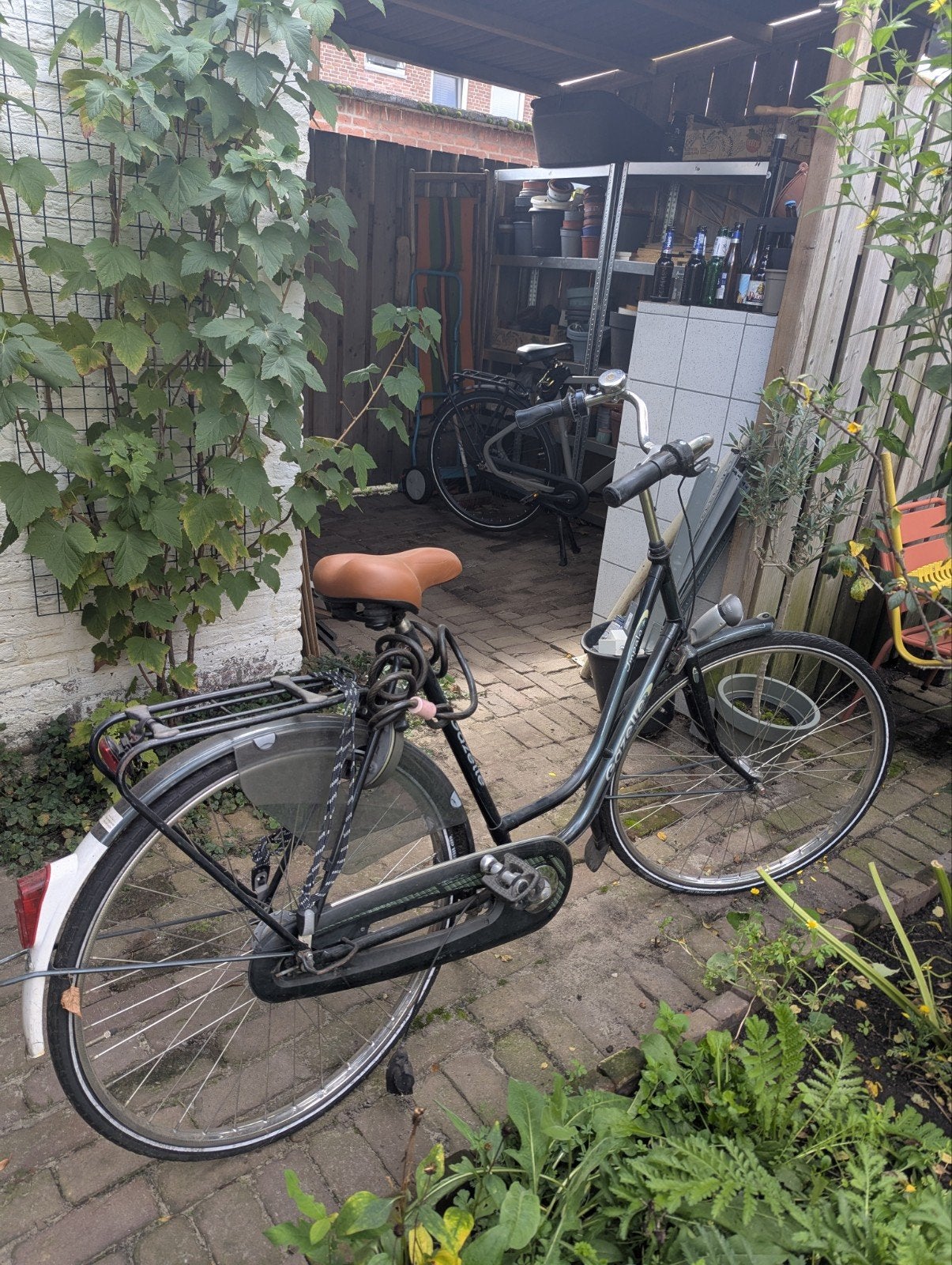 Gebruikte Gazelle fiets van oma, heeft wat liefde nodig, Fietsen en Brommers, Ophalen, Versnellingen, Gazelle, Trommelrem