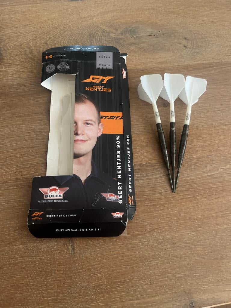 Bull’s Geert Nentjes dartpijlen - 25 gram, 90% tungsten, Ophalen, Gebruikt, Pijlen