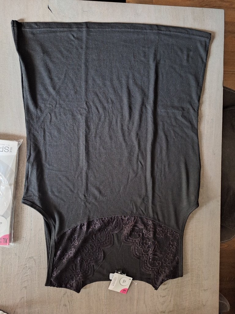 Singlet met kant witte en zwarte maat XL van True Spirit, Zwart, Maat 46/48 (XL) of groter, Nieuw, Ophalen of Verzenden