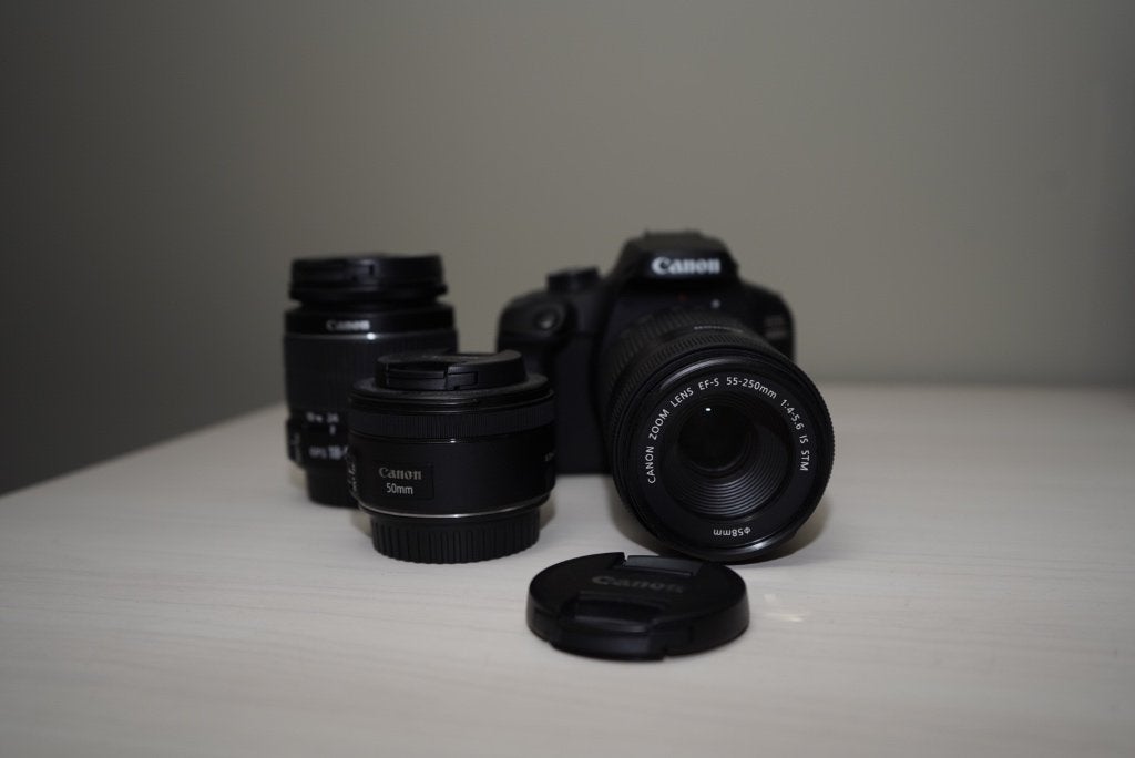 Canon EOS 4000d + evt. objectieven, Gebruikt, Spiegelreflex, Canon, Handmatige focus