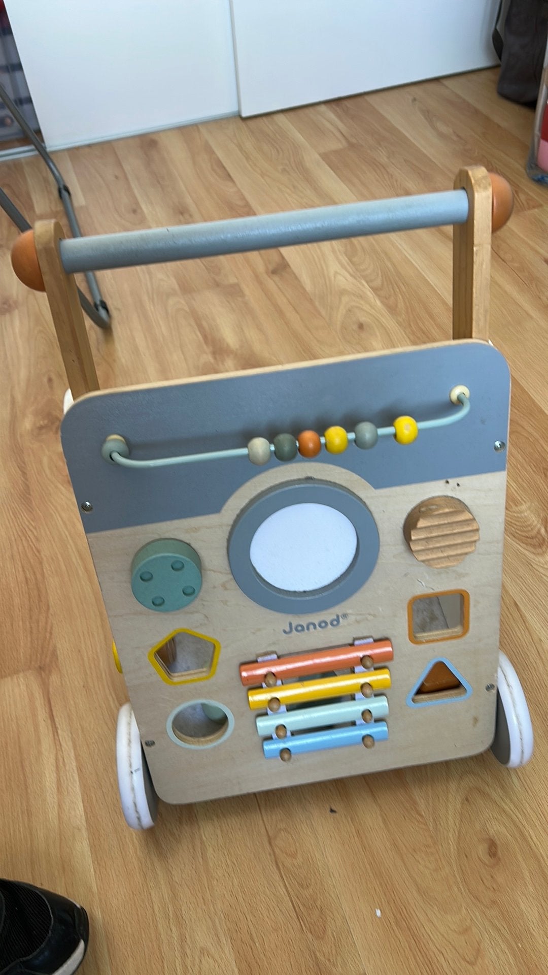 Houten loopwagen Janod, Kinderen en Baby's, Speelgoed | Houten speelgoed, Ophalen, Zo goed als nieuw, Duw- of Trekspeelgoed