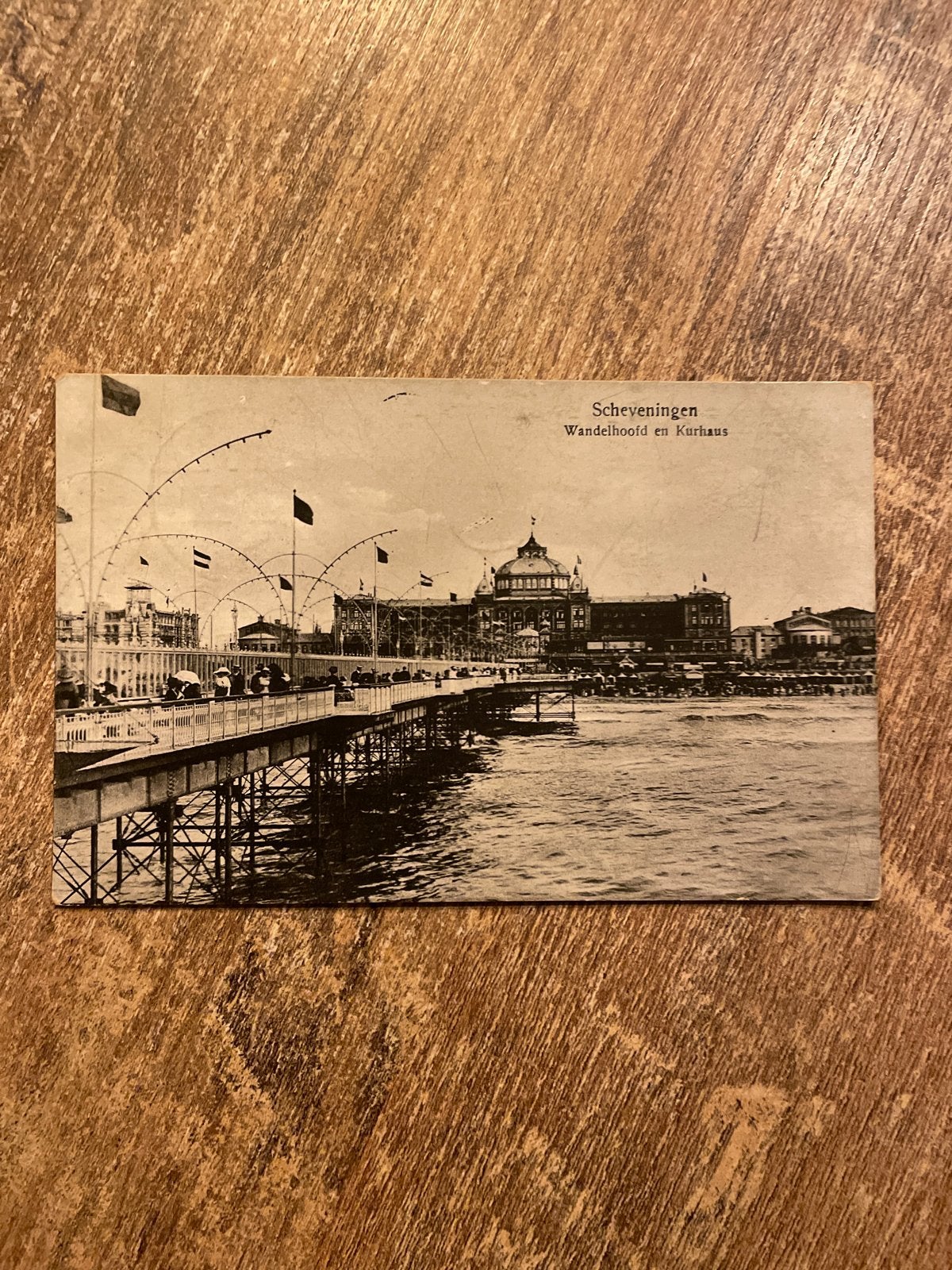 Oude ansichtkaart Scheveningen Wandelhoofd en Kurhaus, Ophalen of Verzenden, 1920 tot 1940, Gelopen, Zuid-Holland