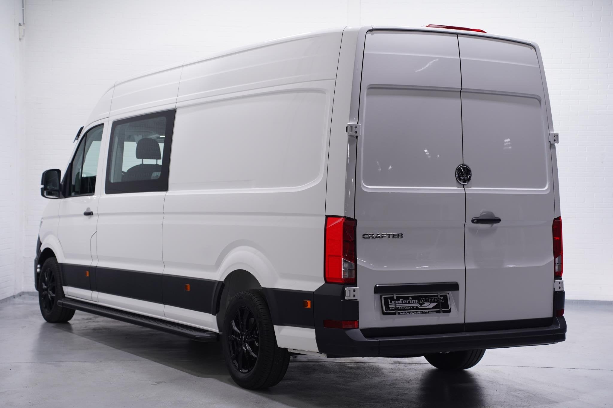 Volkswagen Crafter 2.0 TDI 140 pk L4H3 Dubbel Cabine 6p Airc, Auto's, Bestelauto's, Voorwielaandrijving, Stof, Gebruikt, 4 cilinders