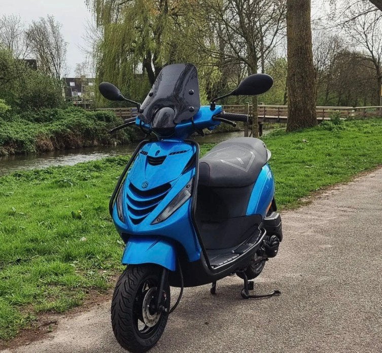 ZIP GEZOCHT SPOED 80CC/50CC 4t, Fietsen en Brommers, Scooters | Piaggio, Ophalen, Zo goed als nieuw, Benzine, Zip
