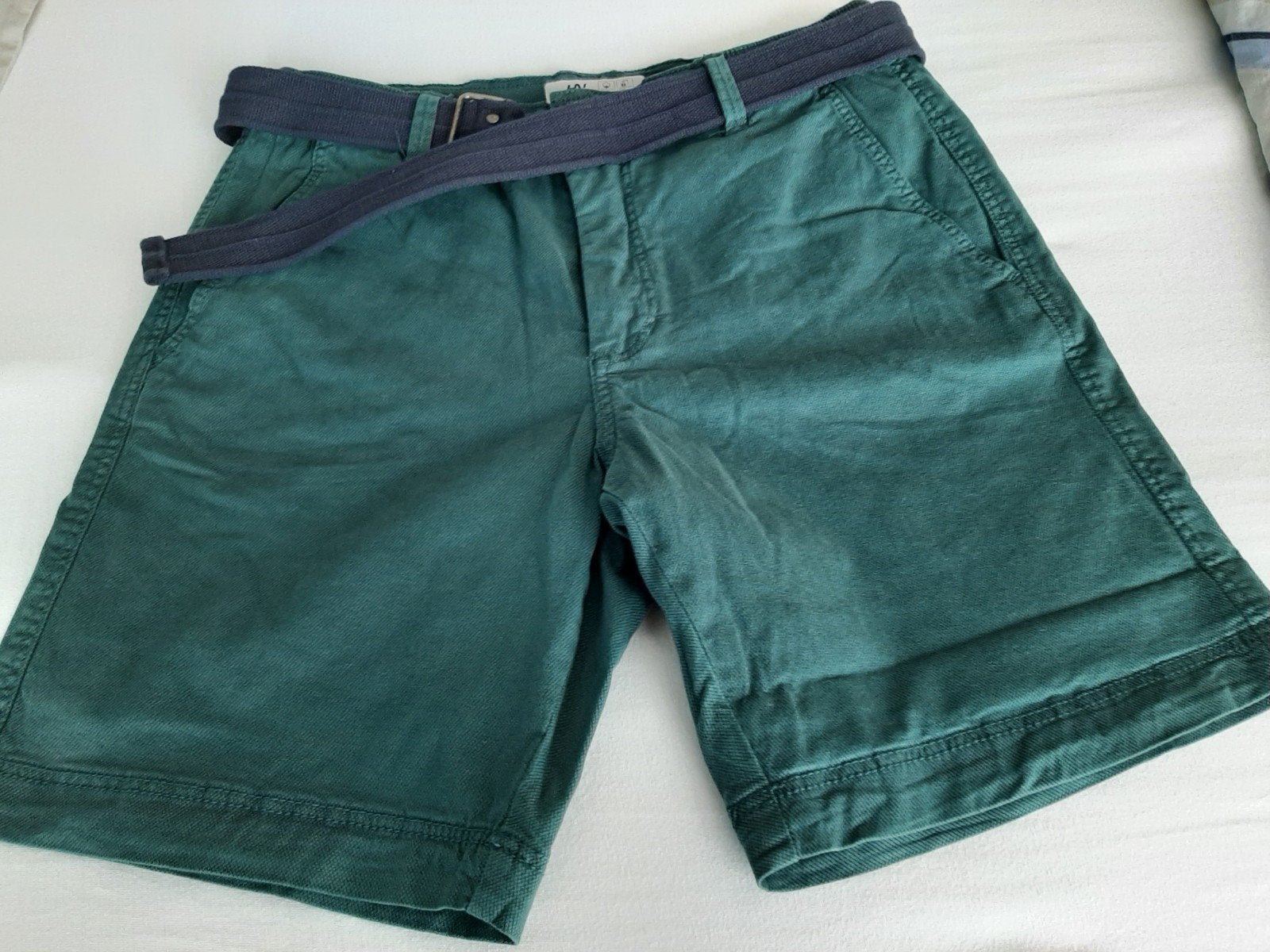Human Nature korte broek - Maat S/48, Maat 48/50 (M), Ophalen of Verzenden, Groen, Gedragen