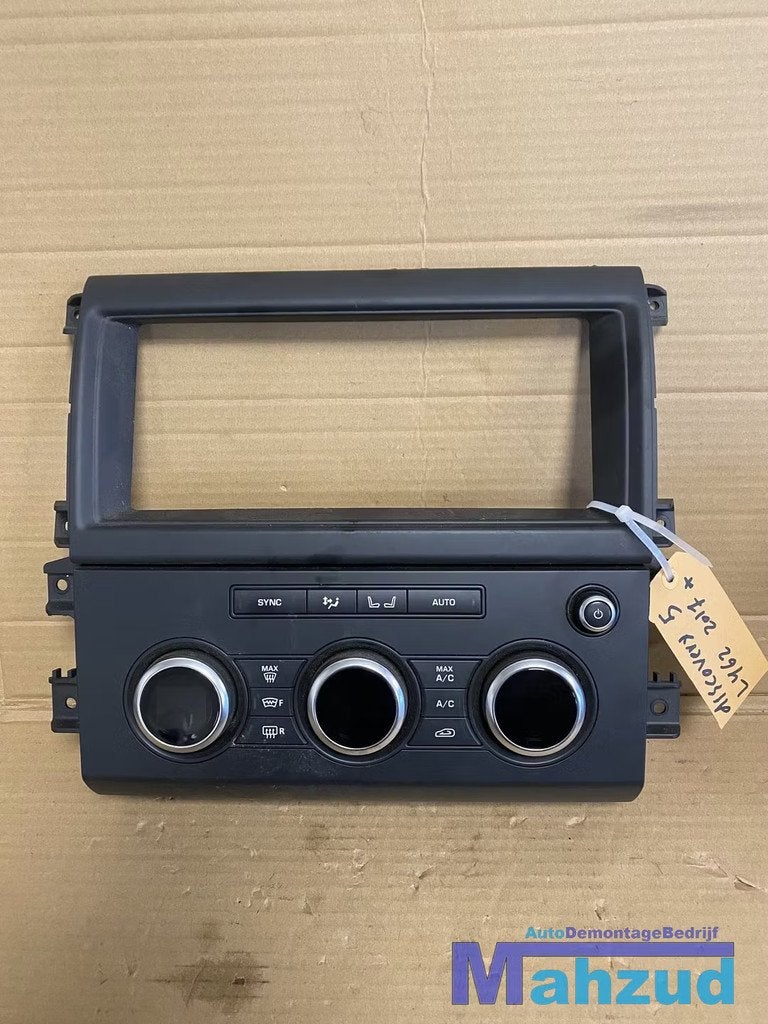 LANDROVER DISCOVERY 5 L462 kachel paneel radio frame 2017-20, Abbey Road, Whitley 1
CV3 4LF  Coventry, Jaguar Land Rover Limited