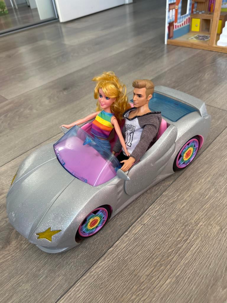 Barbie en Ken met glitterauto - Zo goed als nieuw, Ophalen, Zo goed als nieuw, Barbie