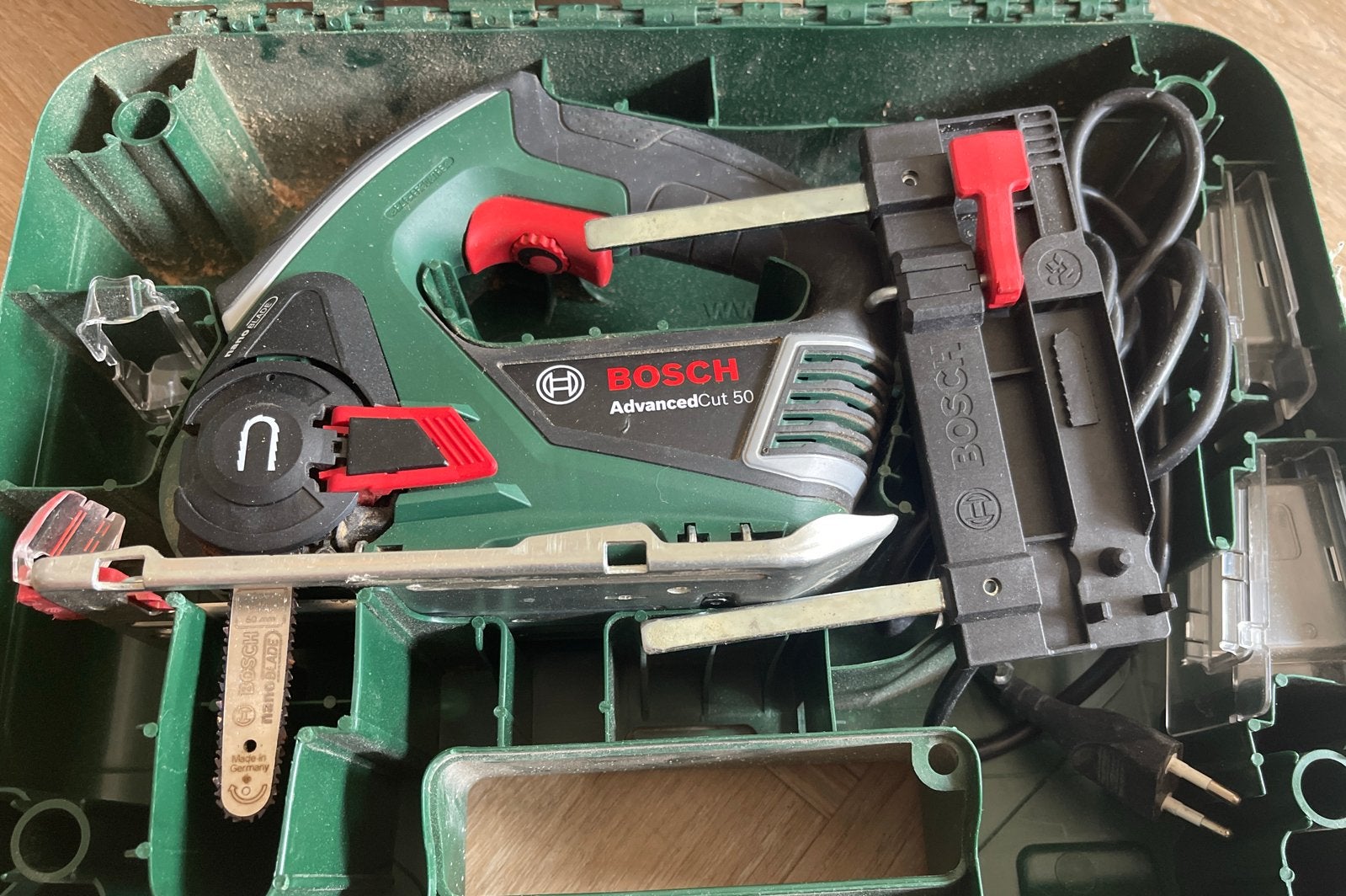 Bosch AdvancedCut 50 NanoBlade Zaag - Zo goed als nieuw, Verzenden, Overige typen, Zo goed als nieuw, 30 tot 70 mm