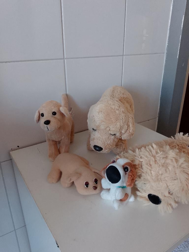 Complete set van 4 knuffelhonden – o.a. Nicky Toy & Toy Kits, Overige merken, Overige karakters, Zo goed als nieuw, Wasbaar