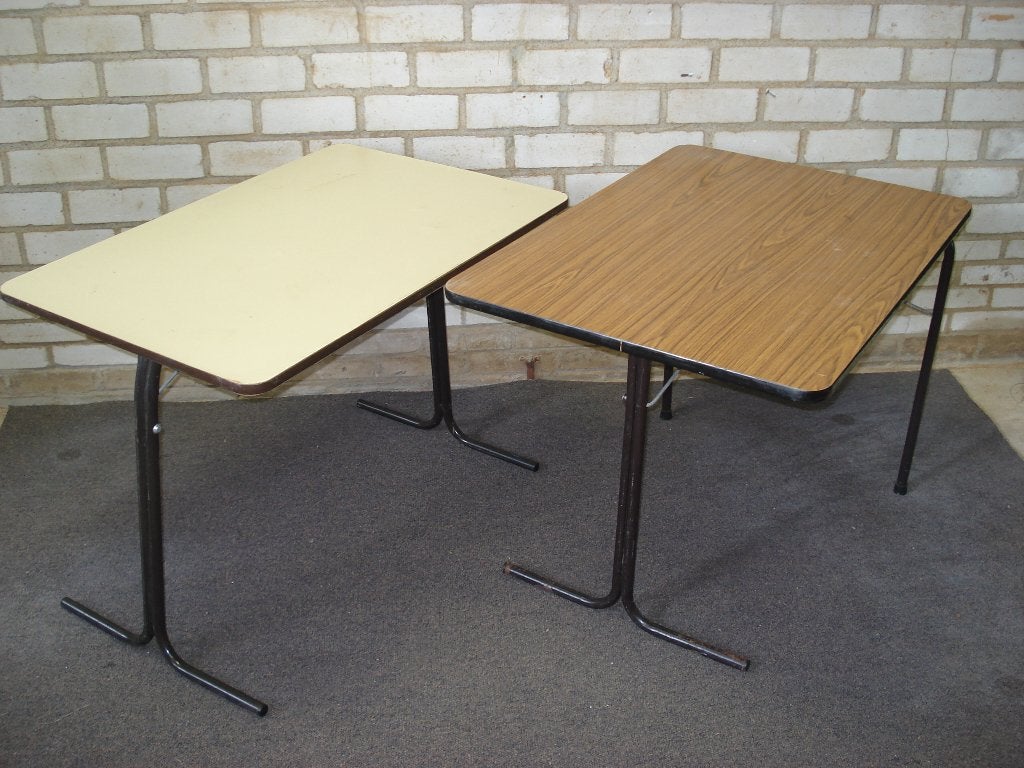 klaptafels   2 stuks  caravan / camper  etc, Ophalen, Zo goed als nieuw