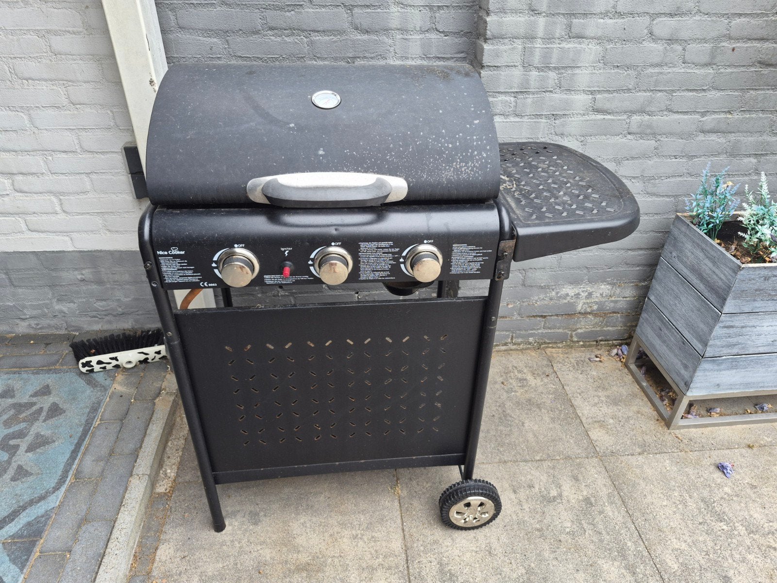 Gasbarbecue met 3 branders, zonder gasfles, Ophalen, Gebruikt, Nice Cooker