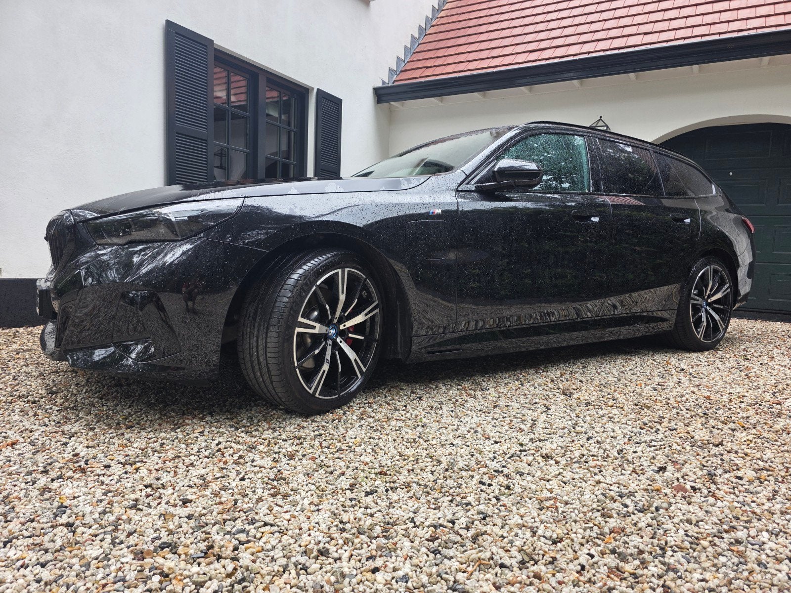 BMW 5-Serie 530e 299pk Aut 2024 Zwart, Automaat, 1998 cc, Achterwielaandrijving, 1800 kg