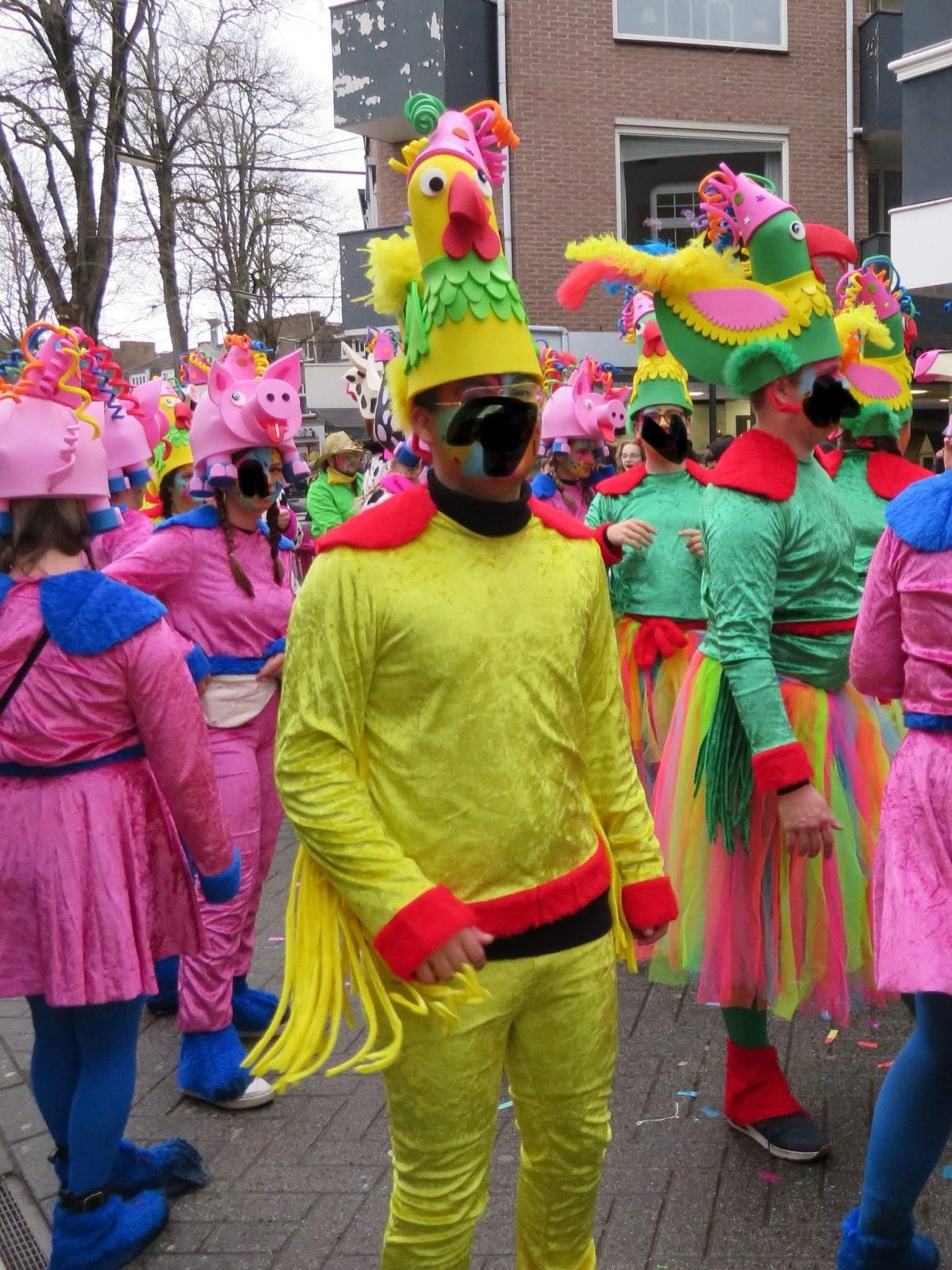 Complete Loopgroep Boerderij Kostuums - 29 Personen, Carnaval, Maat 46/48 (XL) of groter, Ophalen of Verzenden, Kleding