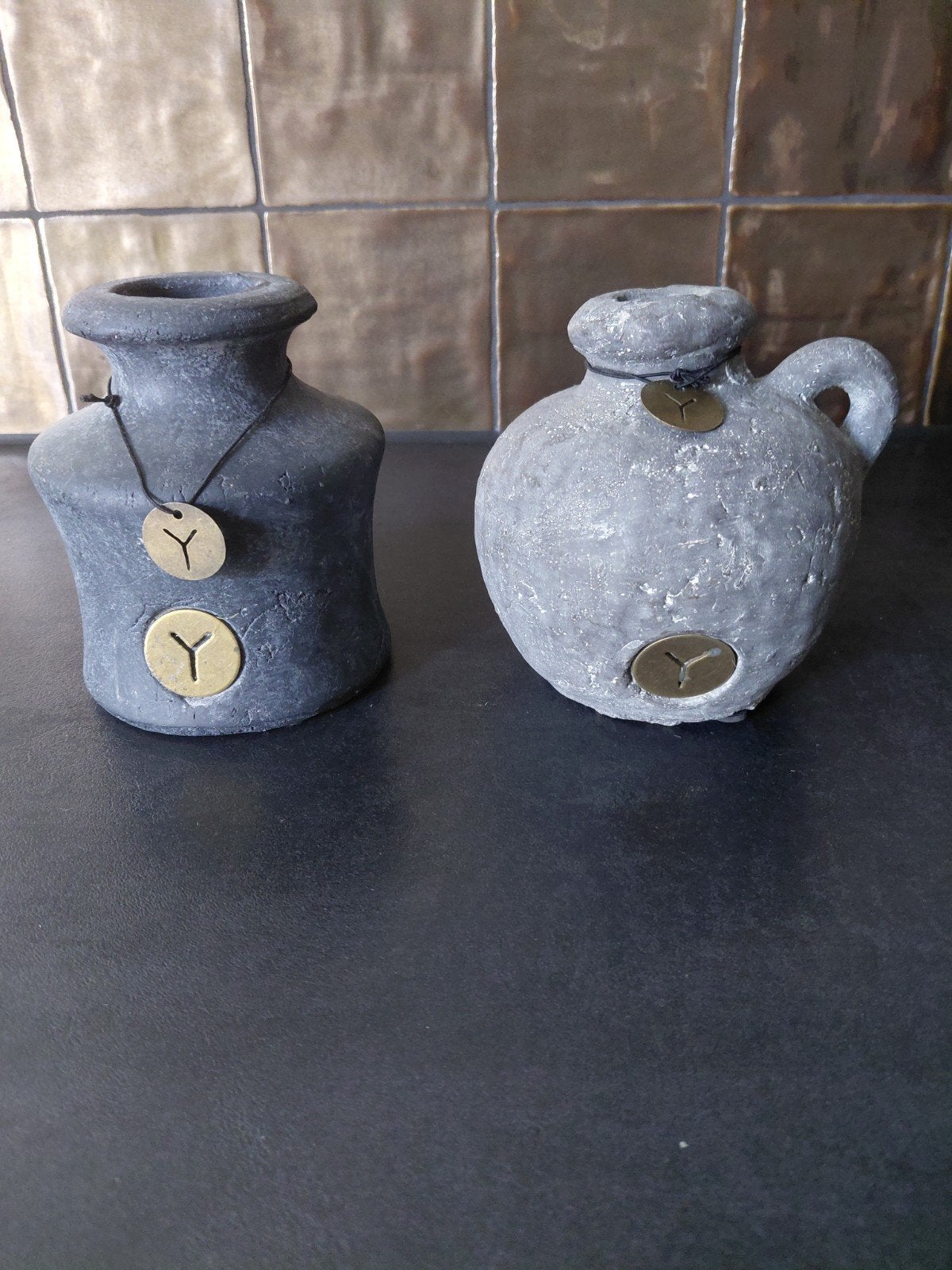 Brynxz Decoratieve vazen/kruiken met metalen details, Ophalen of Verzenden