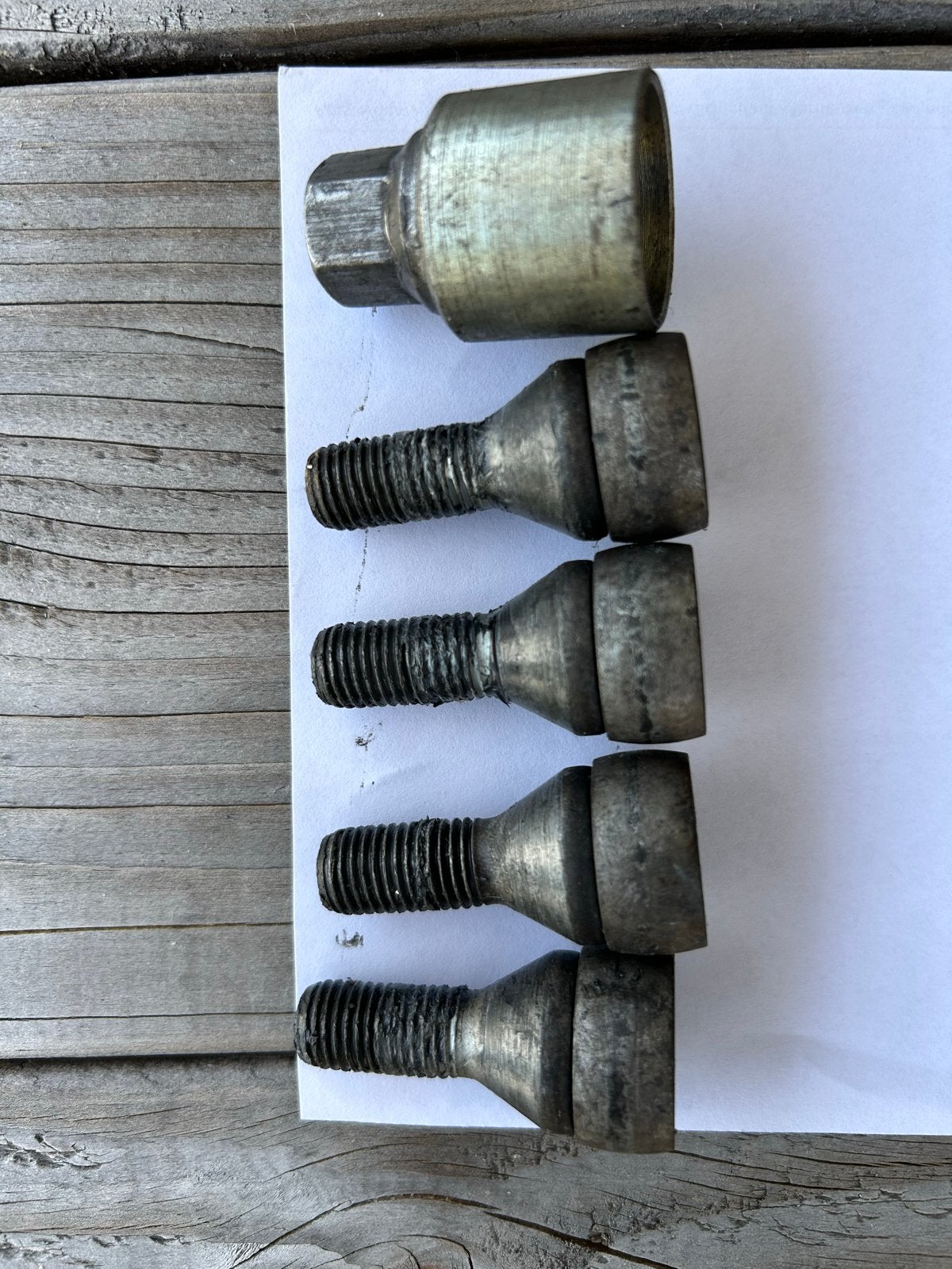 Wielbouten met slot - Set van 5, Auto-onderdelen, Klein materiaal, Ophalen of Verzenden, Gebruikt