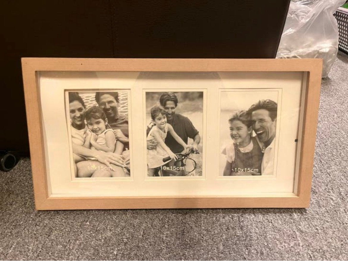 Collage fotolijst voor 3 fotos 10x15 beige hout kleur nieuw, Ophalen of Verzenden, Nieuw