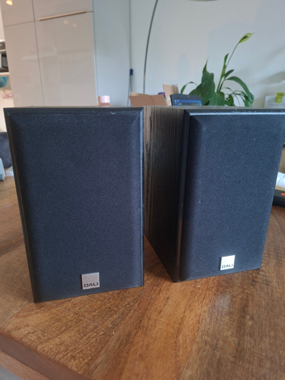 Dali Spektor 1 boekenplank speakers - perfecte staat, Ophalen, Zo goed als nieuw, Boekenplank luidspreker, Minder dan 60 watt