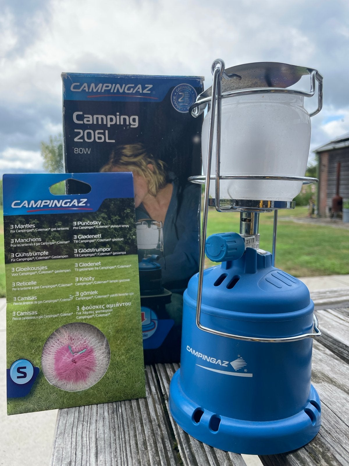 Campingaz Camping 206L gaslamp met gloeikousjes, Caravans en Kamperen, Kampeeraccessoires, Ophalen, Zo goed als nieuw