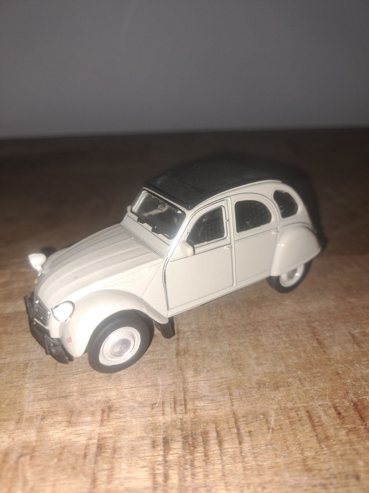 Welly model citroen 2 cv, Gebruikt, Auto, Ophalen of Verzenden, N.b