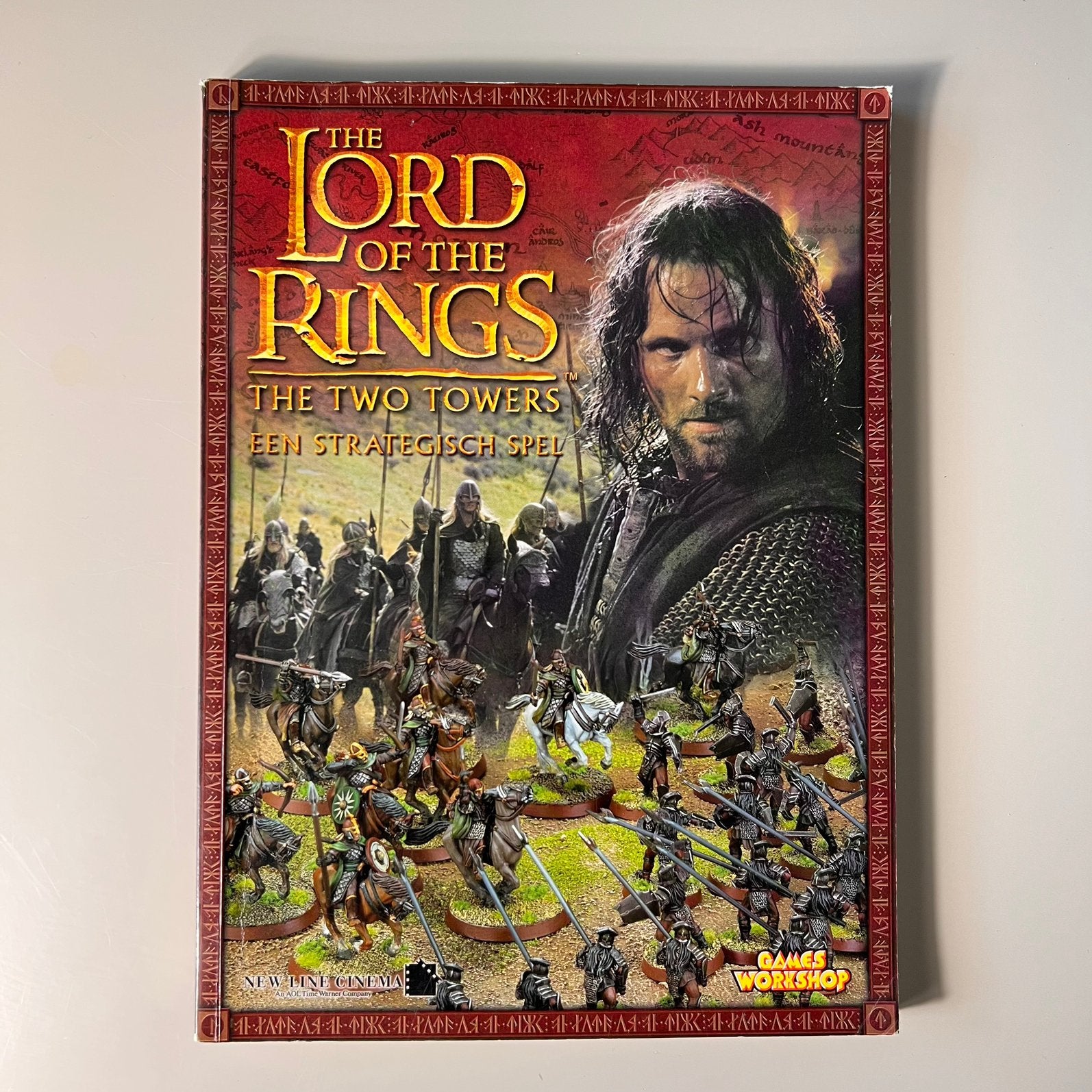 Games Workshop - The Lord of the Rings The Two Towers Boek, Ophalen of Verzenden, Zo goed als nieuw, Boek of Poster