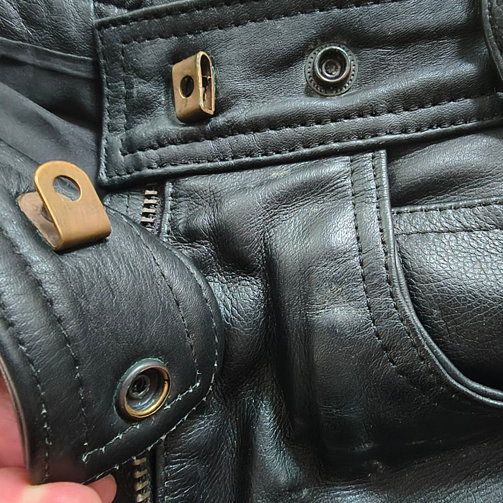 Zwarte leren broek met vetersluiting - Orex Clothing, Zwart, Maat 42/44 (L), Ophalen of Verzenden, Orex Clothing