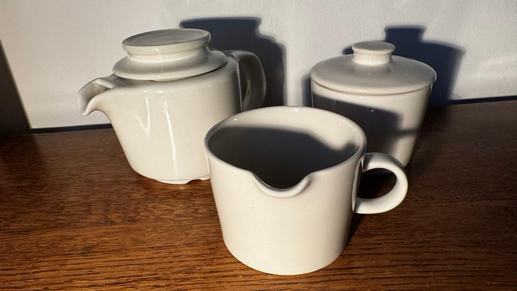 Arabia Finland Teema Iittala servies set (melk, suiker, thee, Ophalen
