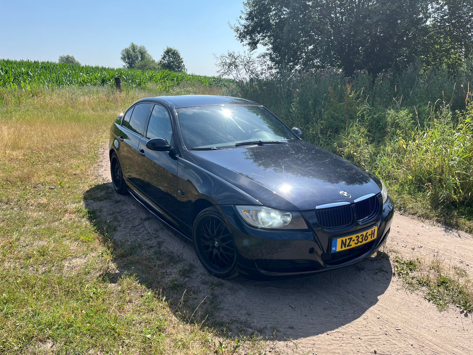 BMW e90 320i Pre-LCI, Auto's, BMW, Particulier, 3-Serie, Benzine, C, Sedan, Handgeschakeld, Geïmporteerd, Zwart, Achterwielaandrijving