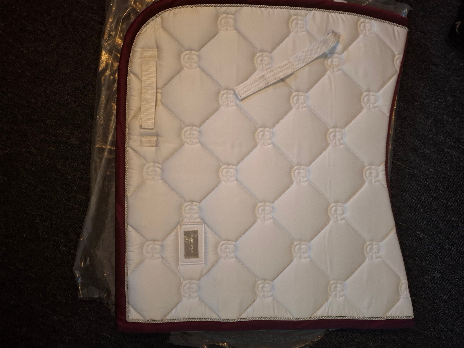Equestrian Stockholm White Perfection Bordeaux dekje, Ophalen of Verzenden, Nieuw