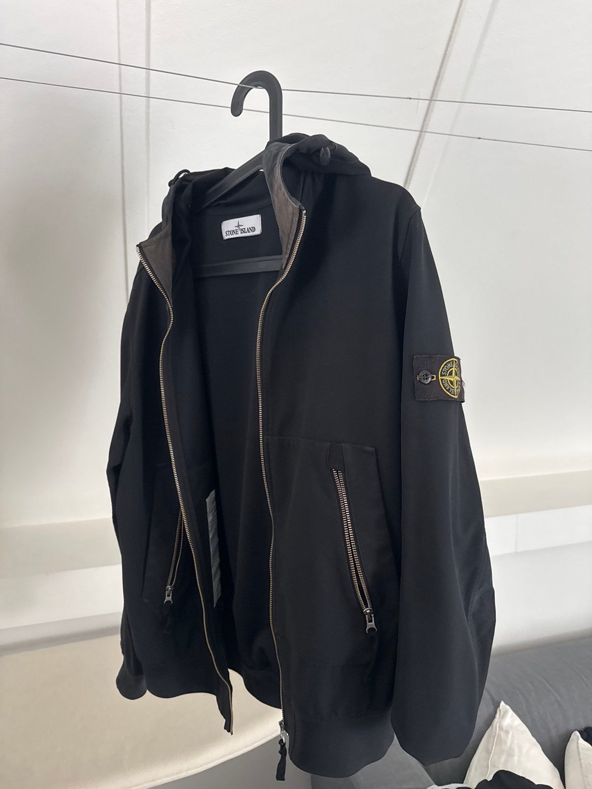 Stone Island Light Soft Shell-R e-dye Technology Zwart Maat, Ophalen of Verzenden, Zo goed als nieuw, Maat 52/54 (L), Zwart