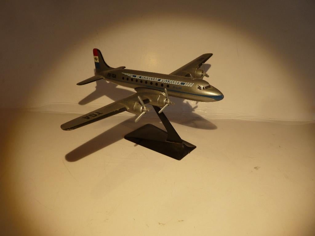 THE FLYING DUTCHMAN : K.L.M.  & MINT (spanweidte 18 cm.), Verzamelen, Speelgoed, Ophalen of Verzenden, Nieuw
