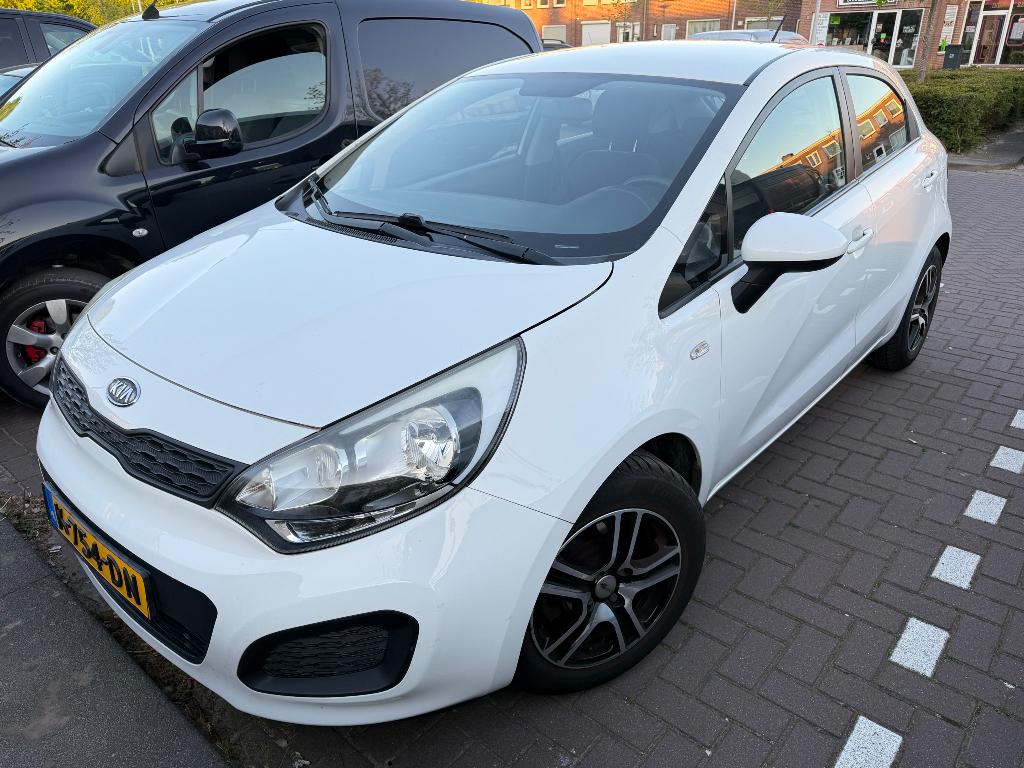 Kia KIA 2011 Wit, Auto's, Kia, Voorwielaandrijving, Euro 5, 450 kg, 4 cilinders