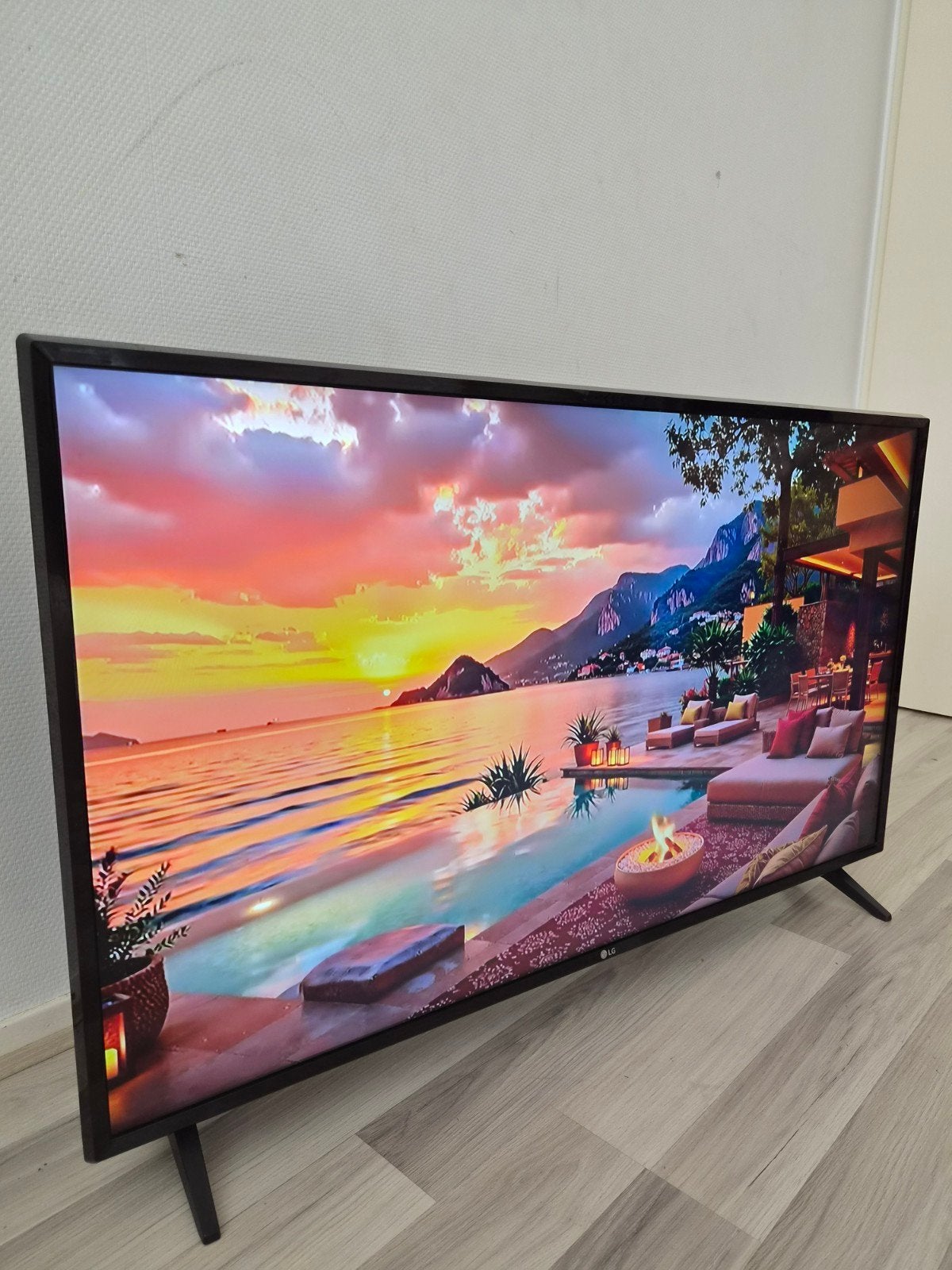 LG 43 inch 4K Smart TV – wifi alle bekende Apps, Audio, Tv en Foto, Televisies, Ophalen, 50 Hz, Zo goed als nieuw, 100 cm of meer