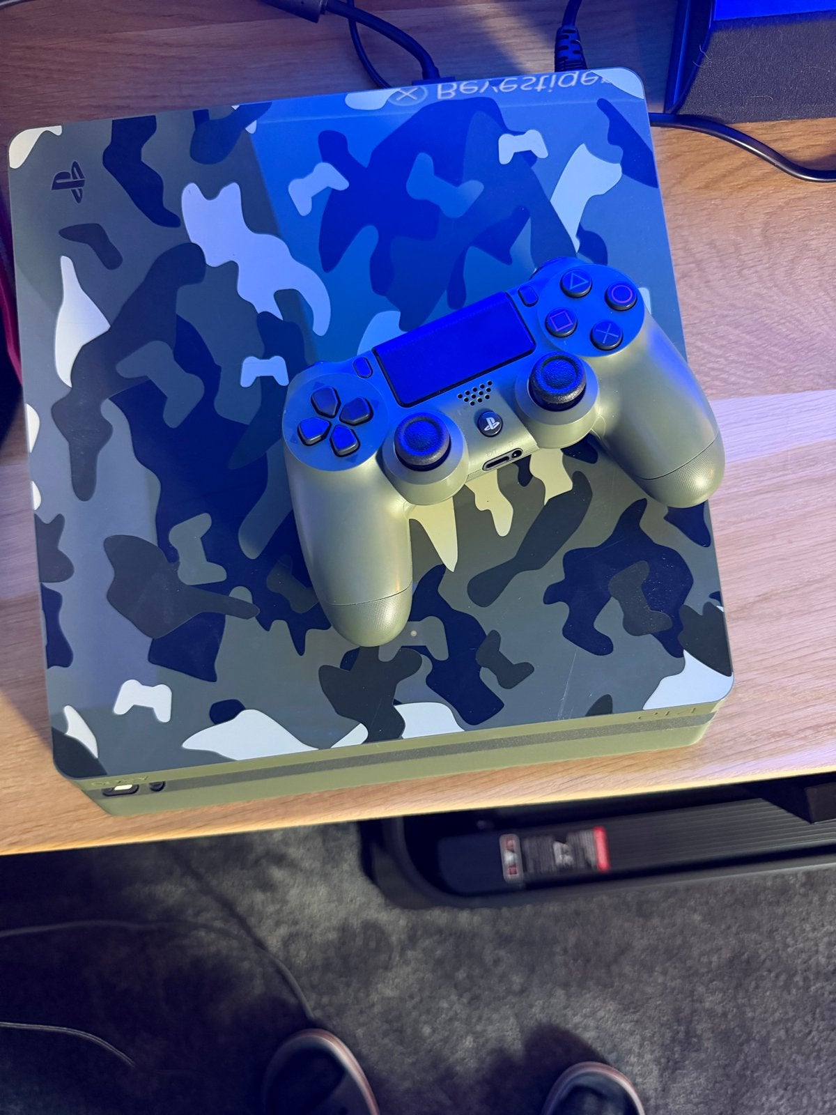 PS4 Slim Limited Edition Camouflage 1TB + Controller + 5 Gam, Ophalen, 1 TB, Met 1 controller, Slim