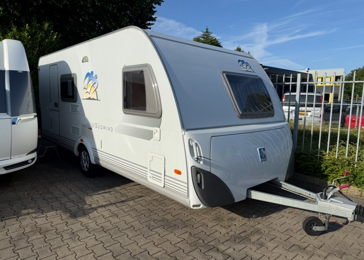 Knaus südwind 500fsk 2007 met zgan voortuint, Caravans en Kamperen, Schokbreker, Standaardzit, Bedrijf, 5 tot 6 meter