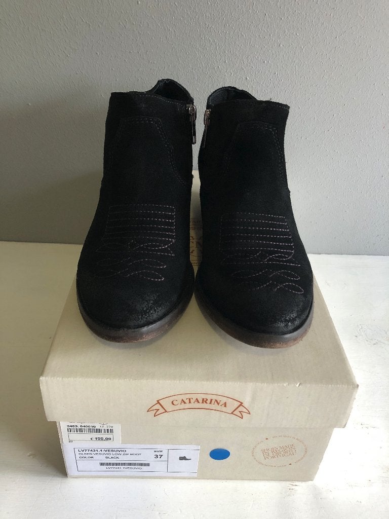 Catarina Martins Suede Lage Laarzen / Boots mt 37, Zwart, Lage of Enkellaarzen, Ophalen of Verzenden, Zo goed als nieuw