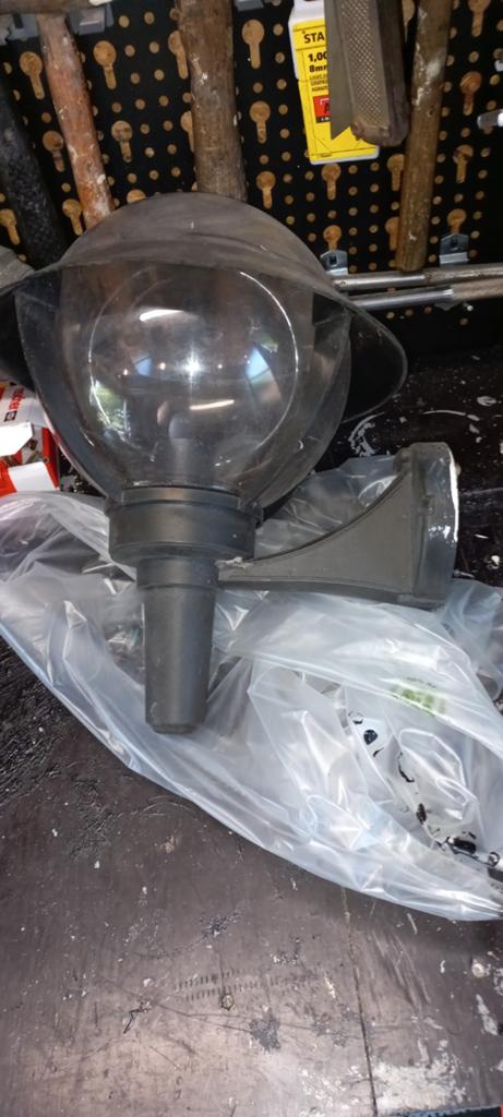 Nog een leuke buiten lamp, Ophalen, Netvoeding, 50 tot 250 watt, Wandlamp