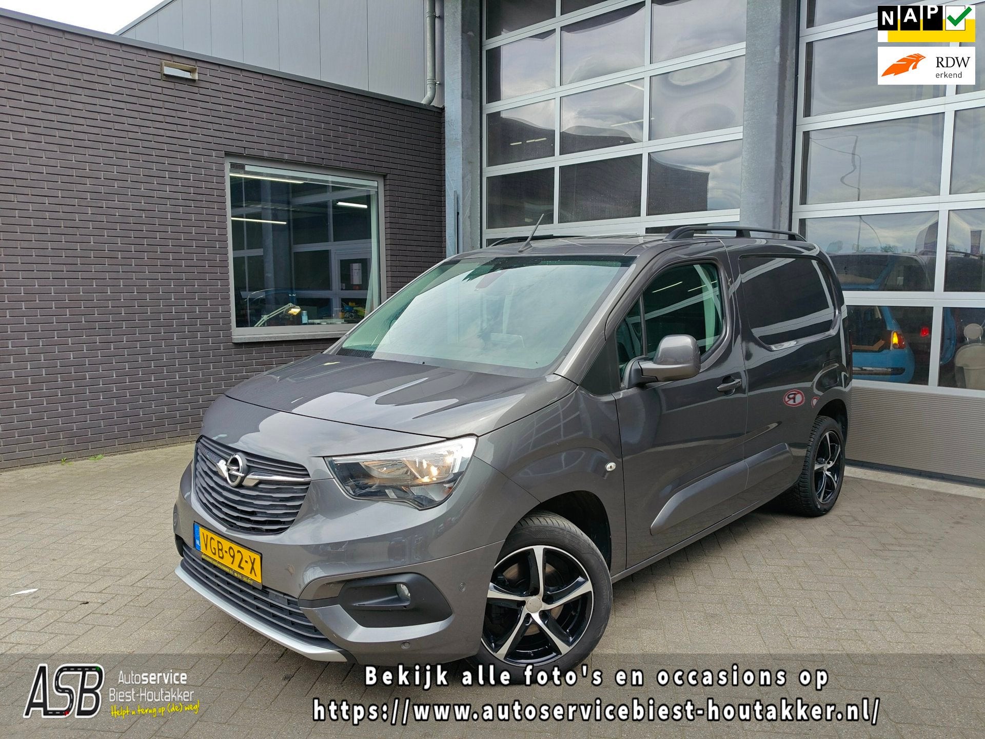 Opel Combo 1.5D L1H1 Innovation | Automaat | Carplay | Keyle, Auto's, Bestelauto's, Lichtsensor, Gebruikt, Euro 6, 4 cilinders
