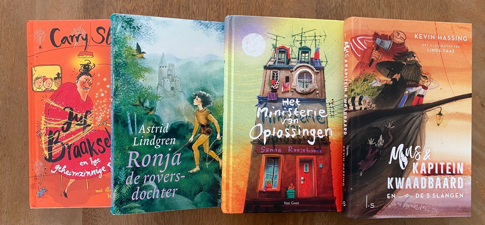 Kinderboeken: Juf Braaksel, Ronja de roversdochter en meer, Ophalen of Verzenden, Zo goed als nieuw, Fictie algemeen