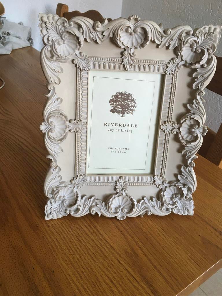 Te koop 2 splinternieuwe fotolijsten  van Riverdale, Ophalen of Verzenden, Nieuw