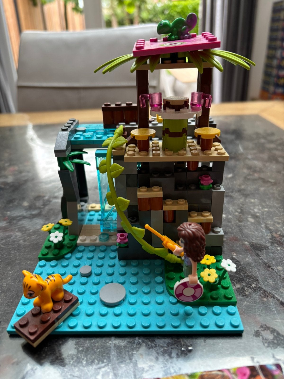 Lego friends 41033 jungle waterval, Ophalen of Verzenden, Zo goed als nieuw